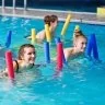 Bagheta Din Spuma Aquagym Lungime 1200 mm, Diametru 70 mm, Material Spuma, Culoare Gama Variata, Compatibil Conector Nu-Sport...