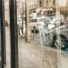 Folie De Securitate Aspect Transparent, Lungime 5 m, Latime 1.52 m, Grosime 120 my, Aplicatie Interior-Folie De Securitate Si...
