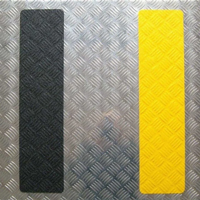 Banda Adeziva Antialunecare Cu Suport Poliuretan Lungime 18.3 m, Latime 50 mm, Culoare Gri, Buc / Pachet 10-Benzi Adezive Ant...