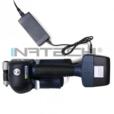 Aparat De Legat Banda PP/PET Cu Acumulator Origine Italia, Banda PP / PET 16-19 mm, Acumulator Lithium 14.8V, 4mAh, Grosime Banda 0.80-1.20 mm, Maner DA, Greutate 3,6 kg, Sistem Sigilare Prin Frictiune