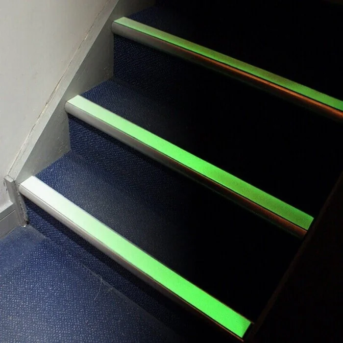 Banda Adeziva Antialunecare Fluorescenta Lungime 18.3 m, Latime 100 mm, Culoare Fluorescent, Tip Standard, Buc / Pachet 10-Be...